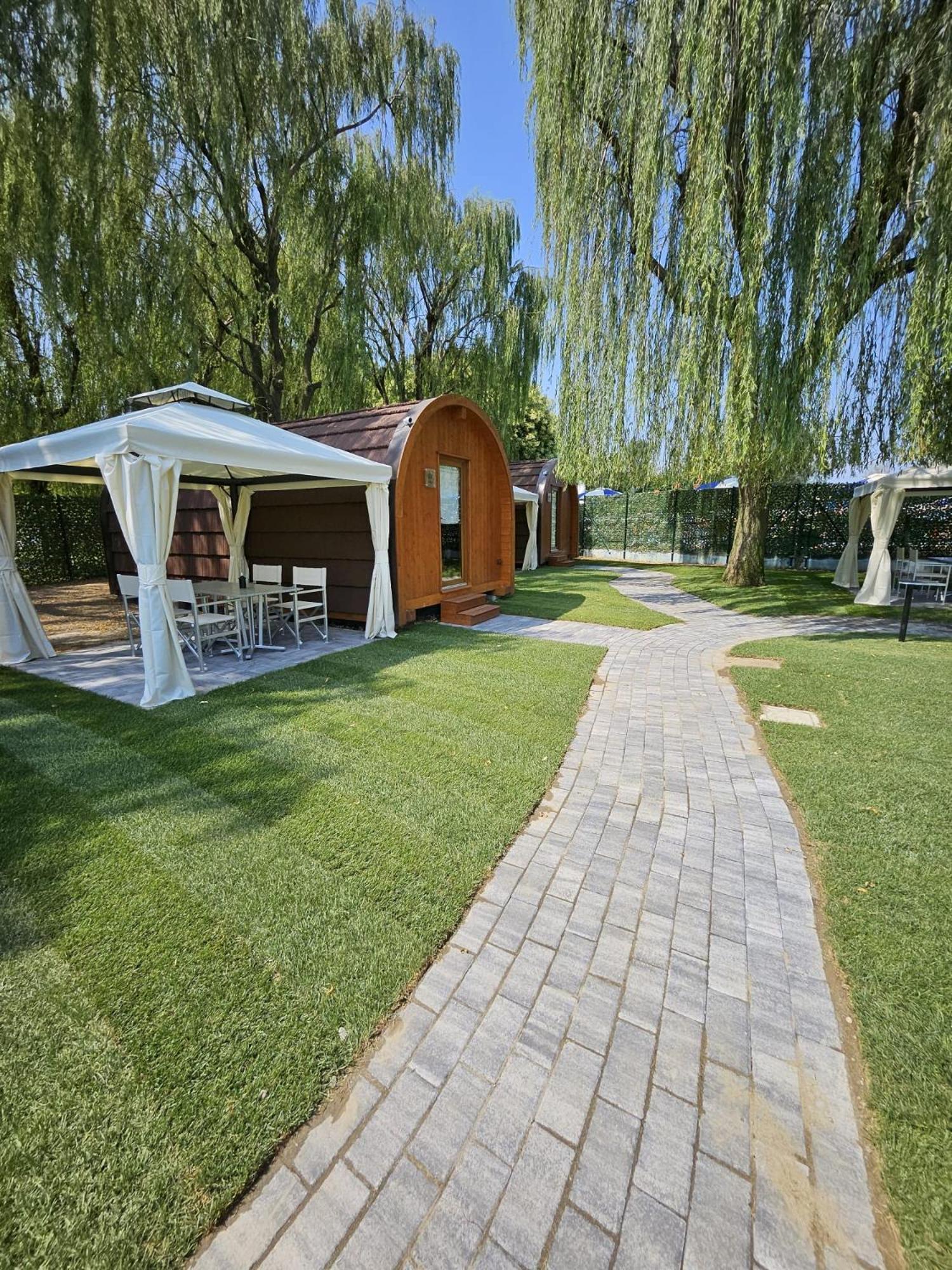 Vicolungo Glamour Lodge & Spa - Free Spa Hot Tub E Sauna Exterior foto