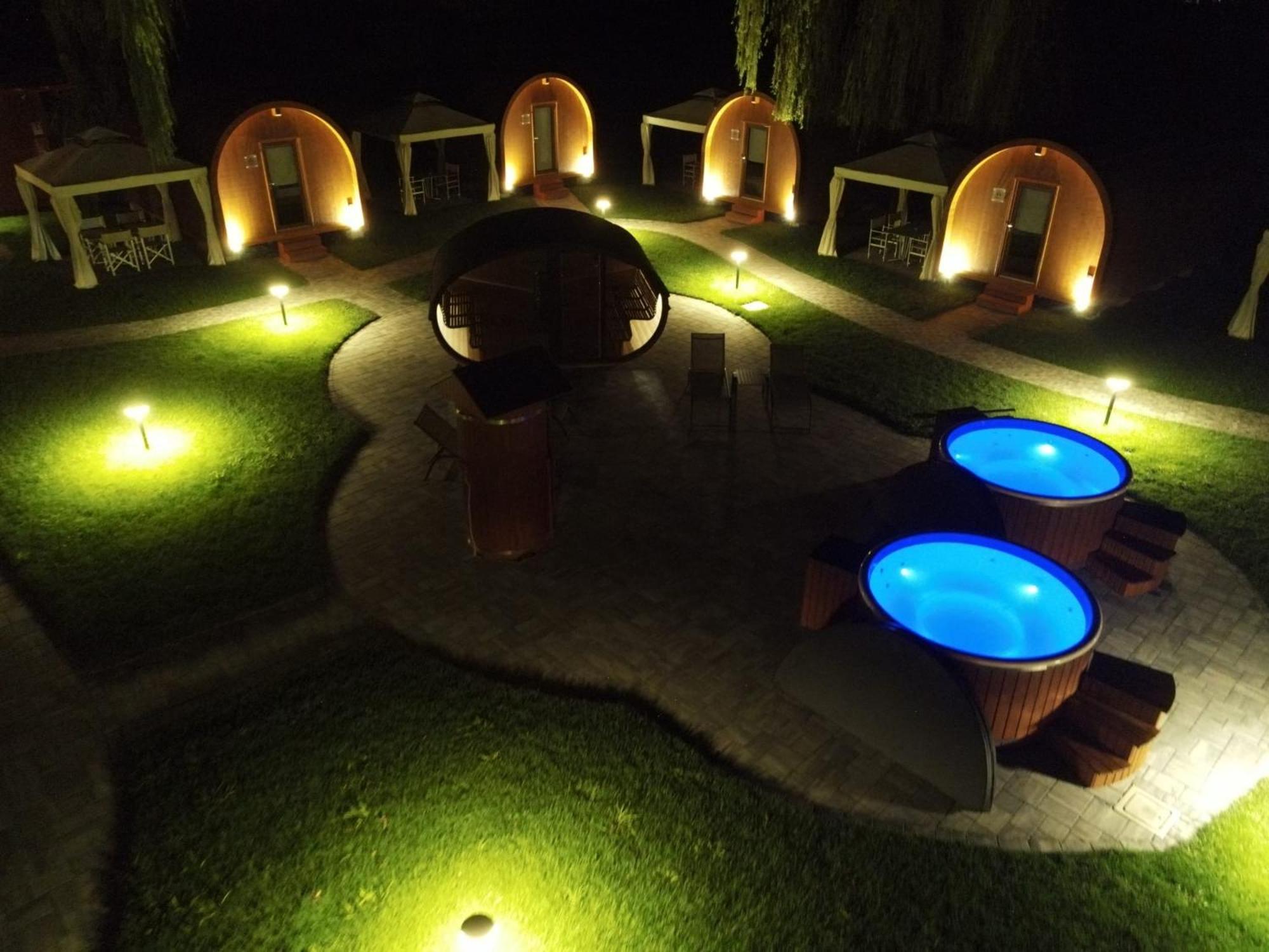 Vicolungo Glamour Lodge & Spa - Free Spa Hot Tub E Sauna Exterior foto